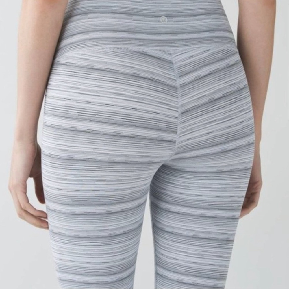 Lululemon High Times Leggings in Silver Fox Coral Pink Zipper Small - Picture 4 of 7